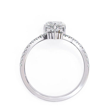 Pearqueen Solitaire Ring