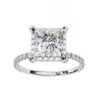 Vibrant Solitaire Diamond Finger Ring